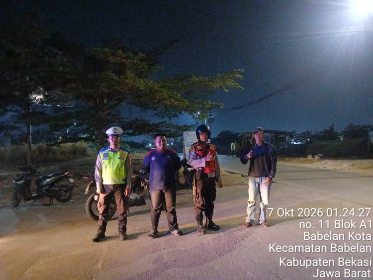 Polsek Babelan Laksanakan Patroli Biru di Jalan Victoria Permai