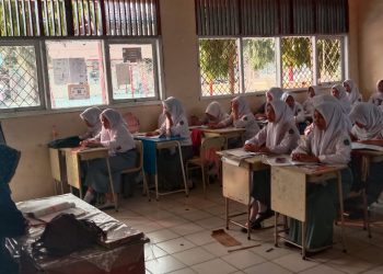 Polisi Pendamping Kelas di SMK Abdi Negara, Dorong Pelajar Fokus Belajar dan Raih Masa Depan