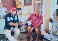 Polsek Serang Baru Dampingi Penyaluran Bantuan Ketahanan Pangan dan Gizi bagi 200 Warga Desa Nagacipta