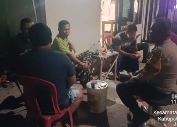 Bhabinkamtibmas Buni Bakti Bina Siskamling, Ajak Warga Cegah 3C dan Tawuran Remaja
