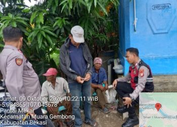 Polsek Muaragembong Gelar Patroli KRYD, Sambangi Tokoh Masyarakat di Dermaga