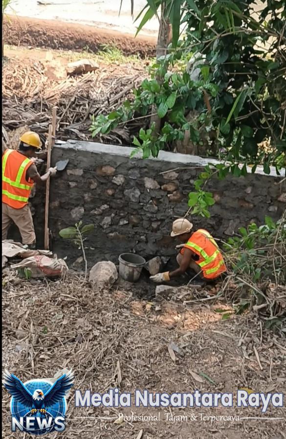 Warga Kp. Ciledug Bangga, Proyek TPT Sungai Pasir Eurih Cimanuk Dikerjakan PT.NIDYA KARYA dan BBWS C3 sangat Profesional serta Serap Tenaga Kerja Lokal