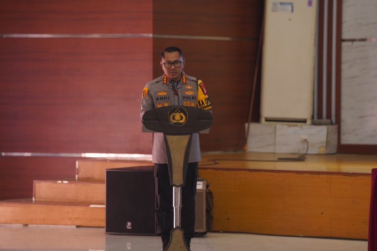 Antisipasi Gangguan Kamtibmas, Polres Metro Bekasi Gelar Tactical Floor Game Sispamkota Bersama Lintas Instansi