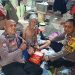 Bhabinkamtibmas Polsek Cikarang Selatan Salurkan Bantuan Sembako untuk Lansia di Desa Sukadami