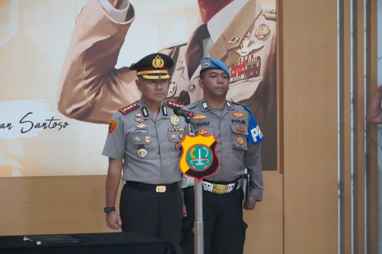 Kapolres Metro Bekasi Pimpin Kapolsek Setu Wujud Penyegaran Organisasi dan Penguatan Pelayanan Masyarakat
