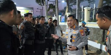 Kapolres Metro Bekasi Tinjau Langsung Pelayanan Pengamanan di Perbatasan Harapan Indah, Pastikan Pelayanan Humanis dan Keselamatan Pelajar