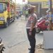 Polisi Hadir di Pagi Hari, Polsek Setu Atur Lalu Lintas demi Kelancaran dan Keselamatan Masyarakat